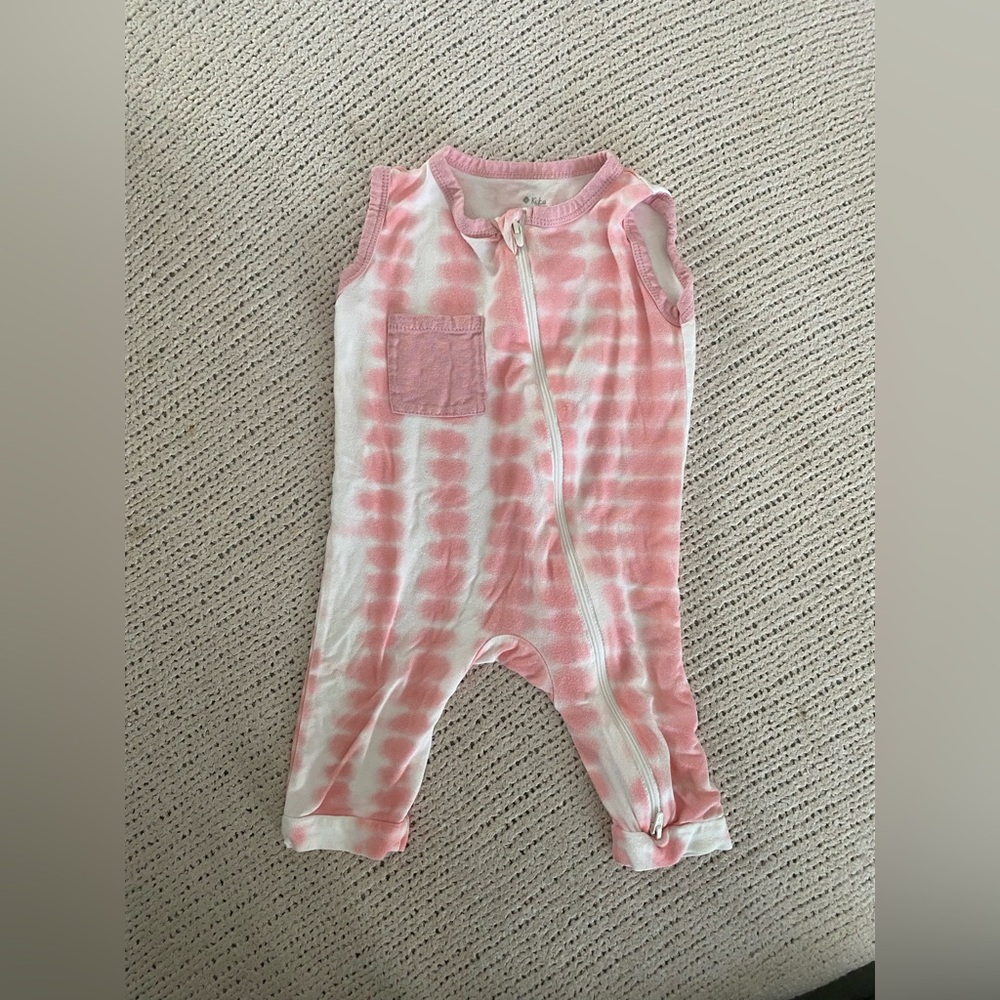 Kyte BABY Pink and White Sleeveless Zippered Romper
